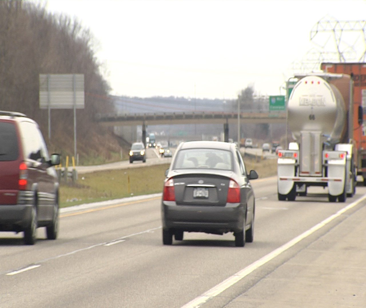 Truck Drivers Weigh in on Possible Cell Phone Ban