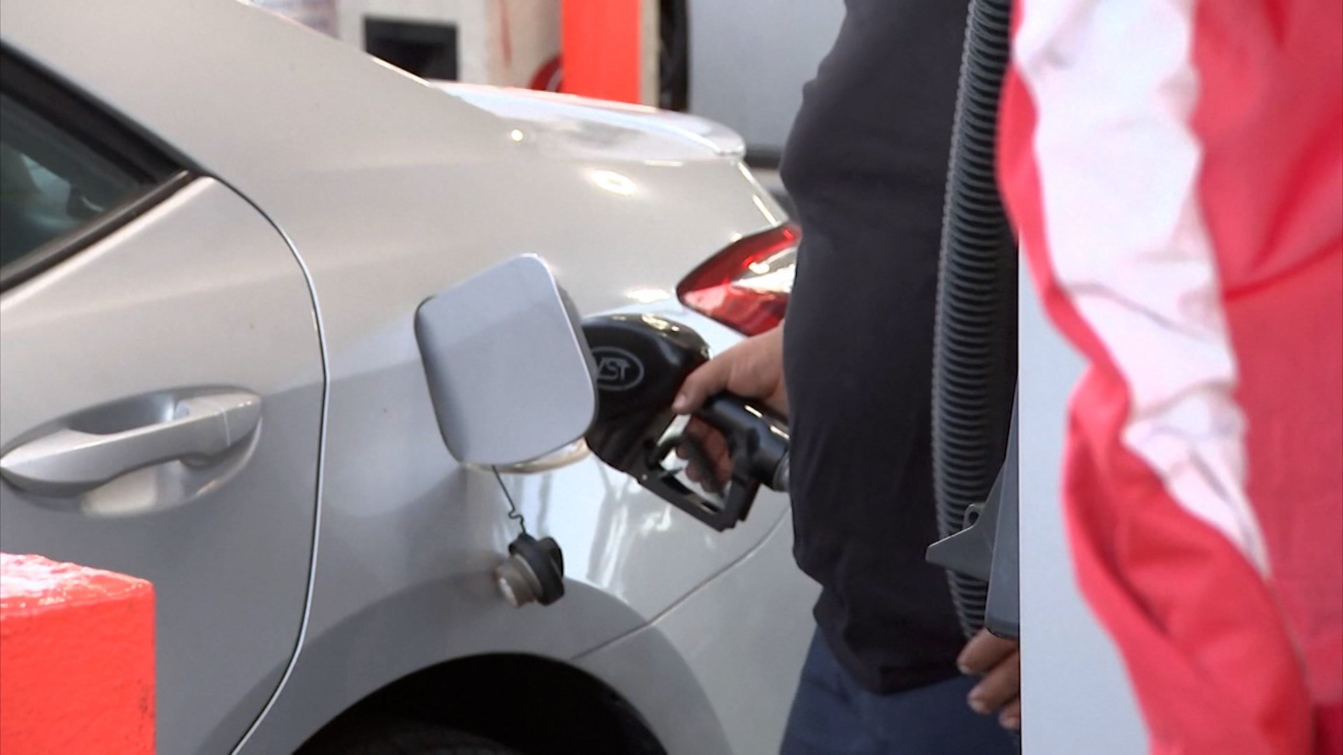 AAA: Gas Prices Continue to Fall in Western Pennsylvania