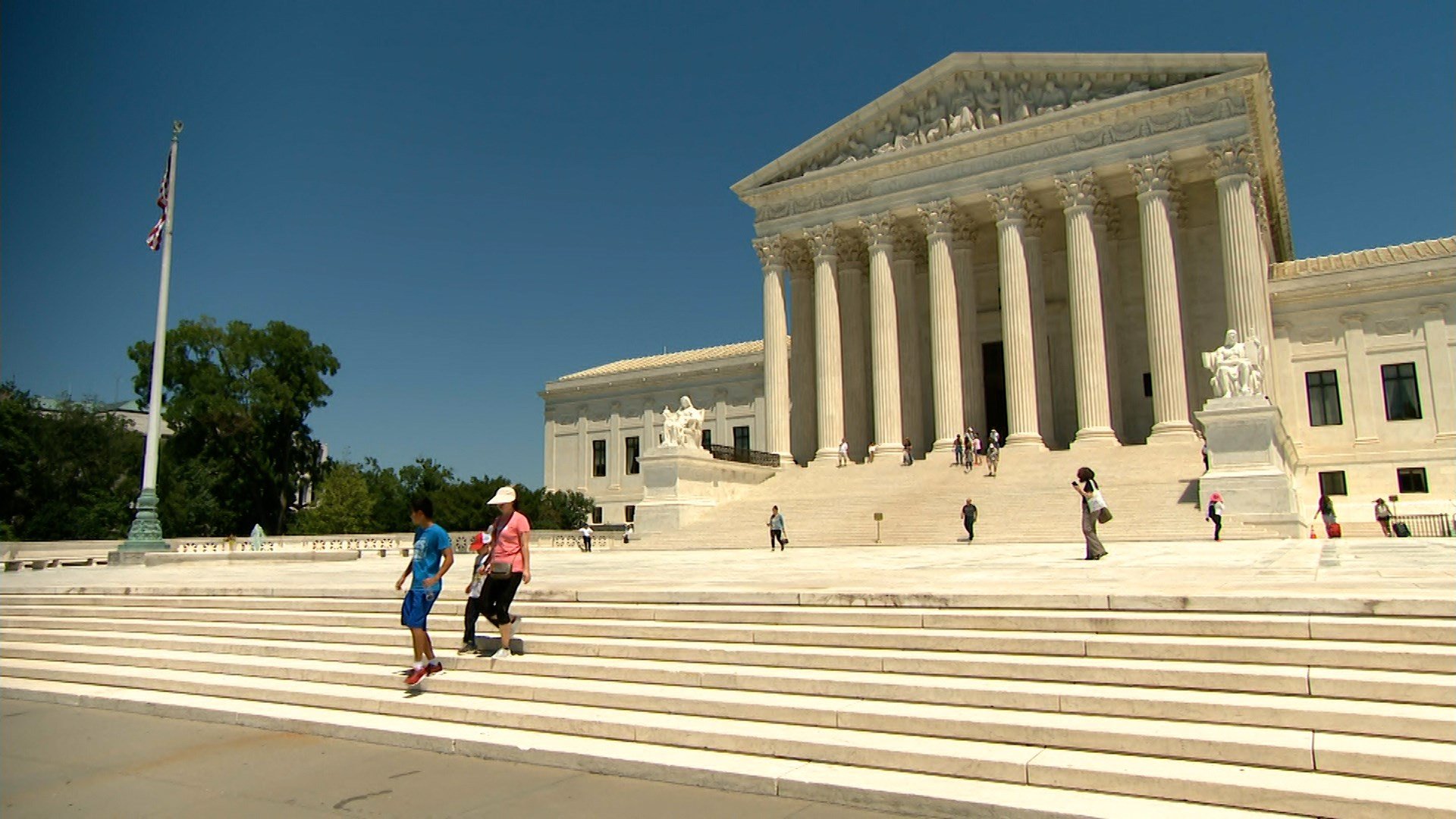Senate Committee Advances Supreme Court Ethics Code, Recusal Reform