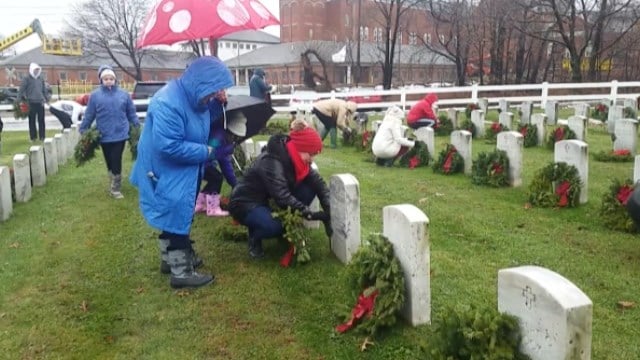 Communities to Participate in Wreaths Across America at Local Cemeteries