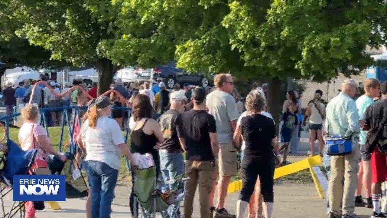 Long Lines Frustrate Concert Goers at 8 Great Tuesdays