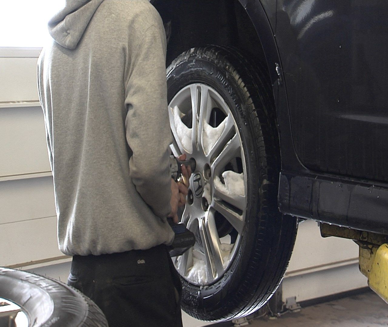First Significant Snow Brings Customers to Tire Shops Erie News Now