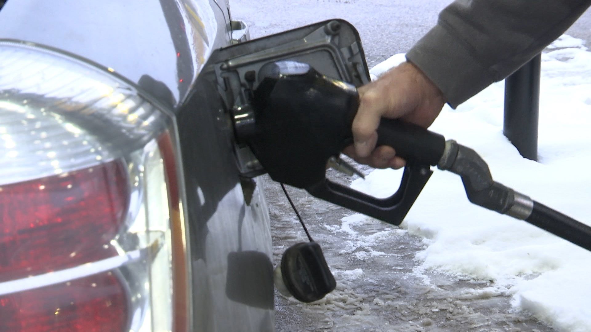 AAA Gas Prices Continue to Lower in Western Pennsylvania as the New